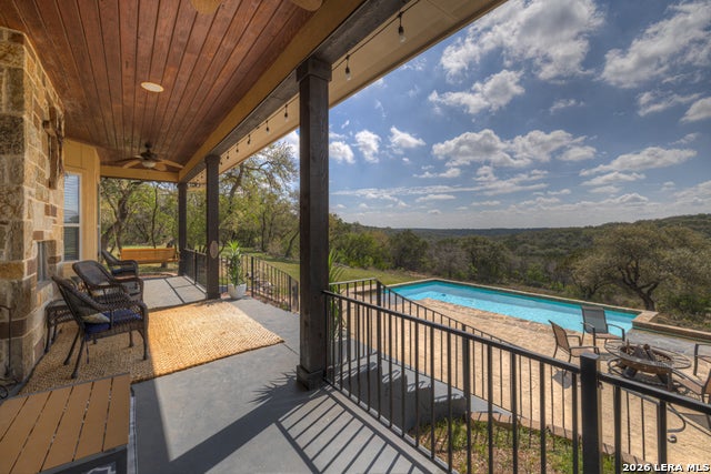 New Braunfels, Texas, 78132, United States, 6 Bedrooms Bedrooms, ,5 BathroomsBathrooms,Residential,Active,2008354