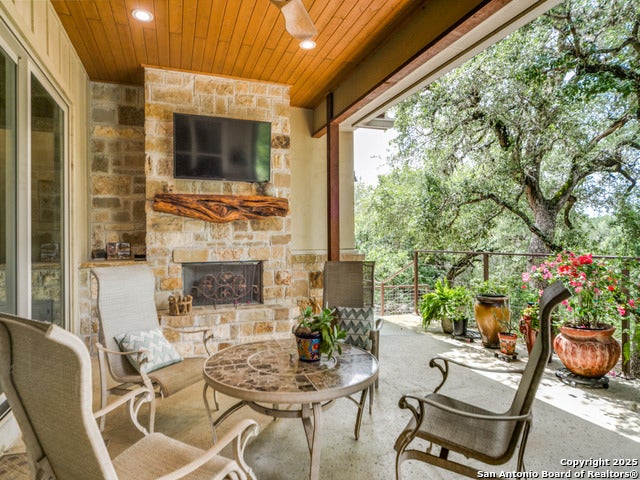 Boerne, Texas, 78006, United States, 4 Bedrooms Bedrooms, ,3 BathroomsBathrooms,Residential,Active,1863500