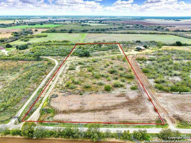 2049 COUNTY ROAD 451, HONDO, TX 78861, photo 1 of 18