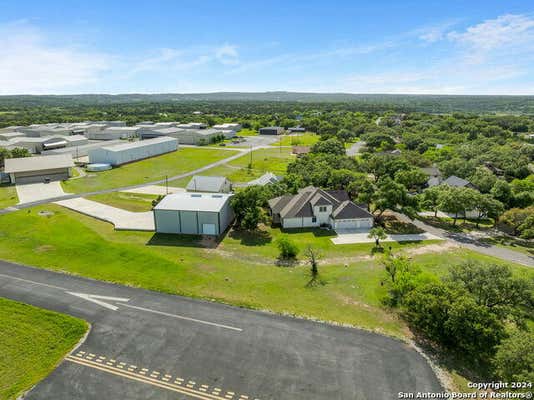 135 BEDFORD DR, SPICEWOOD, TX 78669 - Image 1