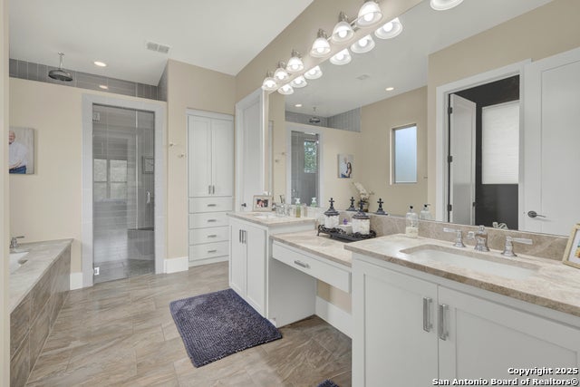 New Braunfels, Texas, 78132, United States, 3 Bedrooms Bedrooms, ,4 BathroomsBathrooms,Residential,Active,1993638