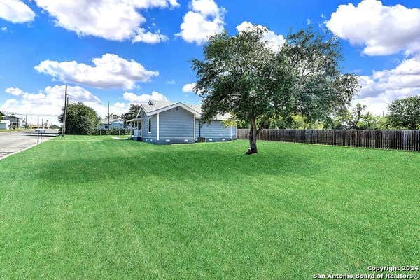 217 S ESPLANADE ST, KARNES CITY, TX 78118 - Image 1