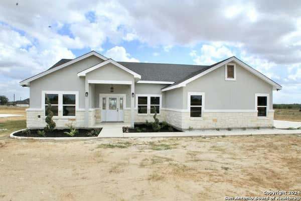 176 HIDDEN RANCH CT, FLORESVILLE, TX 78114 - Image 1