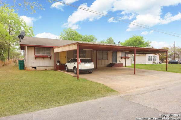 704 CANTRELL AVE, JOURDANTON, TX 78026 - Image 1