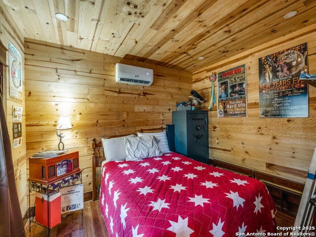 Pleasanton, Texas, 78064, United States, ,2 BathroomsBathrooms,Residential,Active,1892627