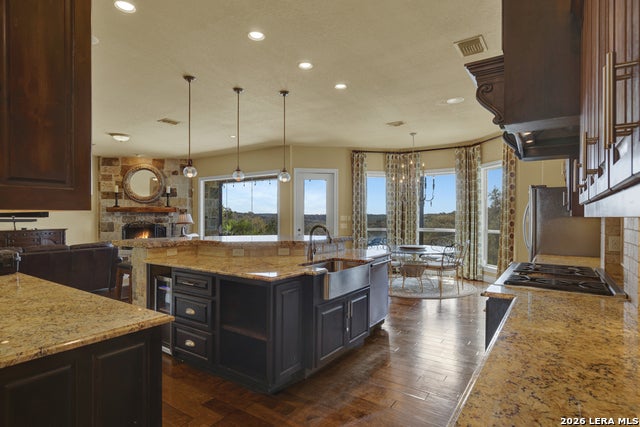 New Braunfels, Texas, 78132, United States, 6 Bedrooms Bedrooms, ,5 BathroomsBathrooms,Residential,Active,2008354