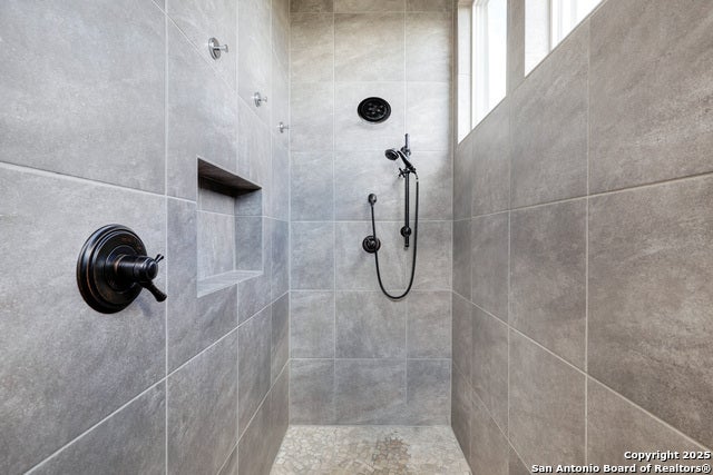 Helotes, Texas, 78023, United States, 3 Bedrooms Bedrooms, ,4 BathroomsBathrooms,Residential,Active,1961931