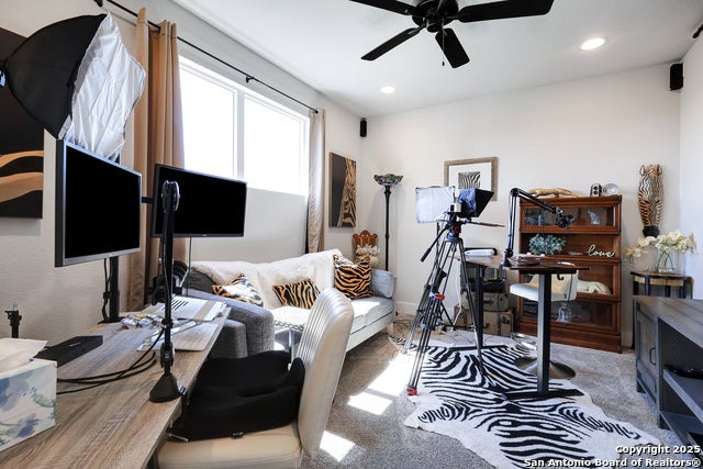 Helotes, Texas, 78023, United States, 3 Bedrooms Bedrooms, ,4 BathroomsBathrooms,Residential,Active,1961931