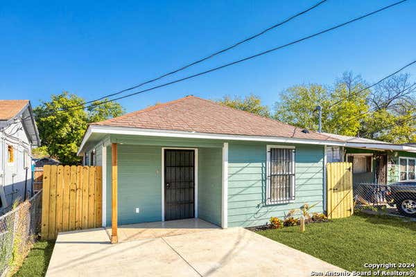 3033 CHIHUAHUA ST, SAN ANTONIO, TX 78207 - Image 1