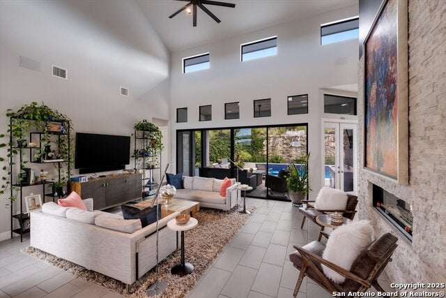 San Antonio, Texas, 78255, United States, 3 Bedrooms Bedrooms, ,3 BathroomsBathrooms,Residential,Active,1998600