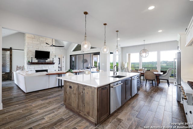 Helotes, Texas, 78023, United States, 3 Bedrooms Bedrooms, ,4 BathroomsBathrooms,Residential,Active,1961931