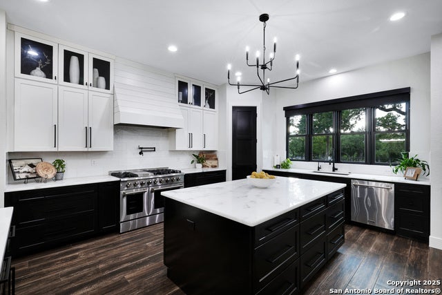 New Braunfels, Texas, 78132, United States, 4 Bedrooms Bedrooms, ,4 BathroomsBathrooms,Residential,Active,1929660