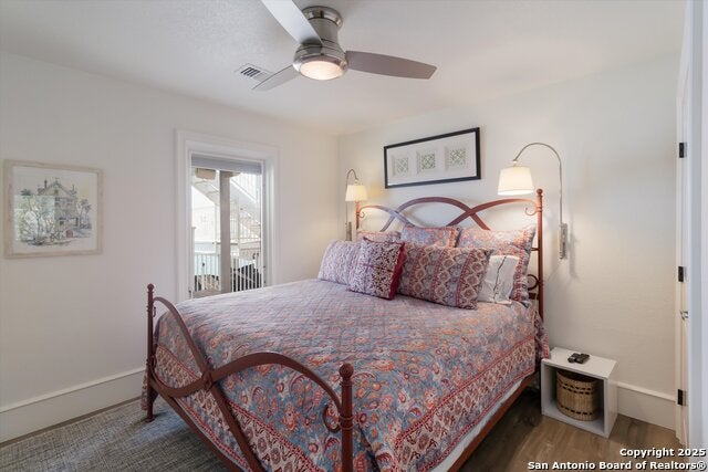 Kingsland, Texas, 78639, United States, 7 Bedrooms Bedrooms, ,6 BathroomsBathrooms,Residential,Active,1946441