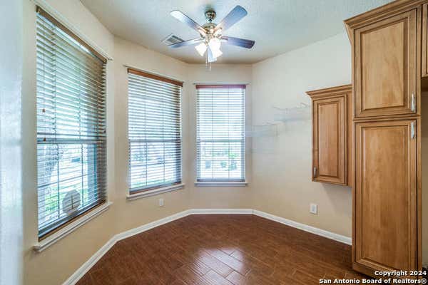 1919 FELDTMANN TRL, SAN ANTONIO, TX 78251, photo 4 of 25