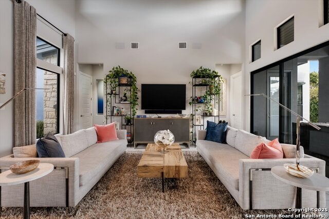 San Antonio, Texas, 78255, United States, 3 Bedrooms Bedrooms, ,3 BathroomsBathrooms,Residential,Active,1998600