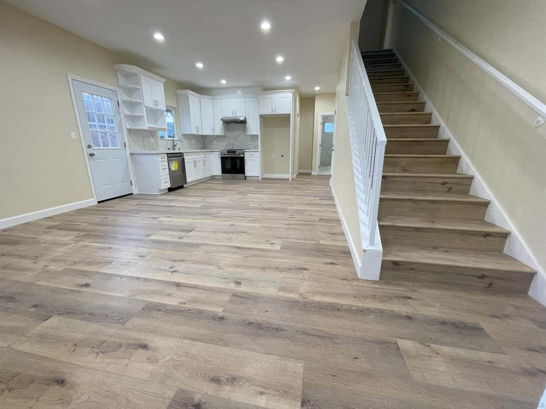 4024 College Ave Unit 4026  