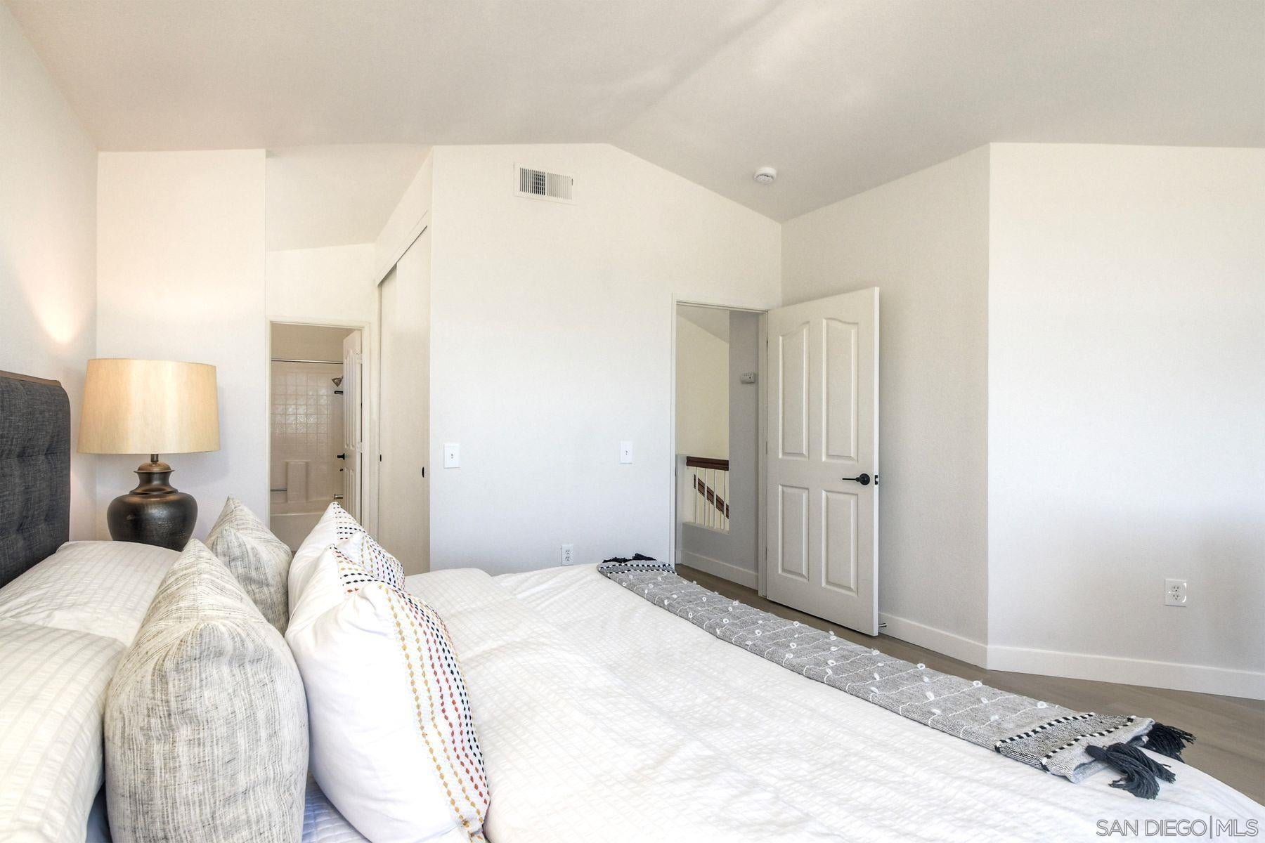 San Diego, California, 92128, United States, 3 Bedrooms Bedrooms, ,3 BathroomsBathrooms,Residential,Active,1922321