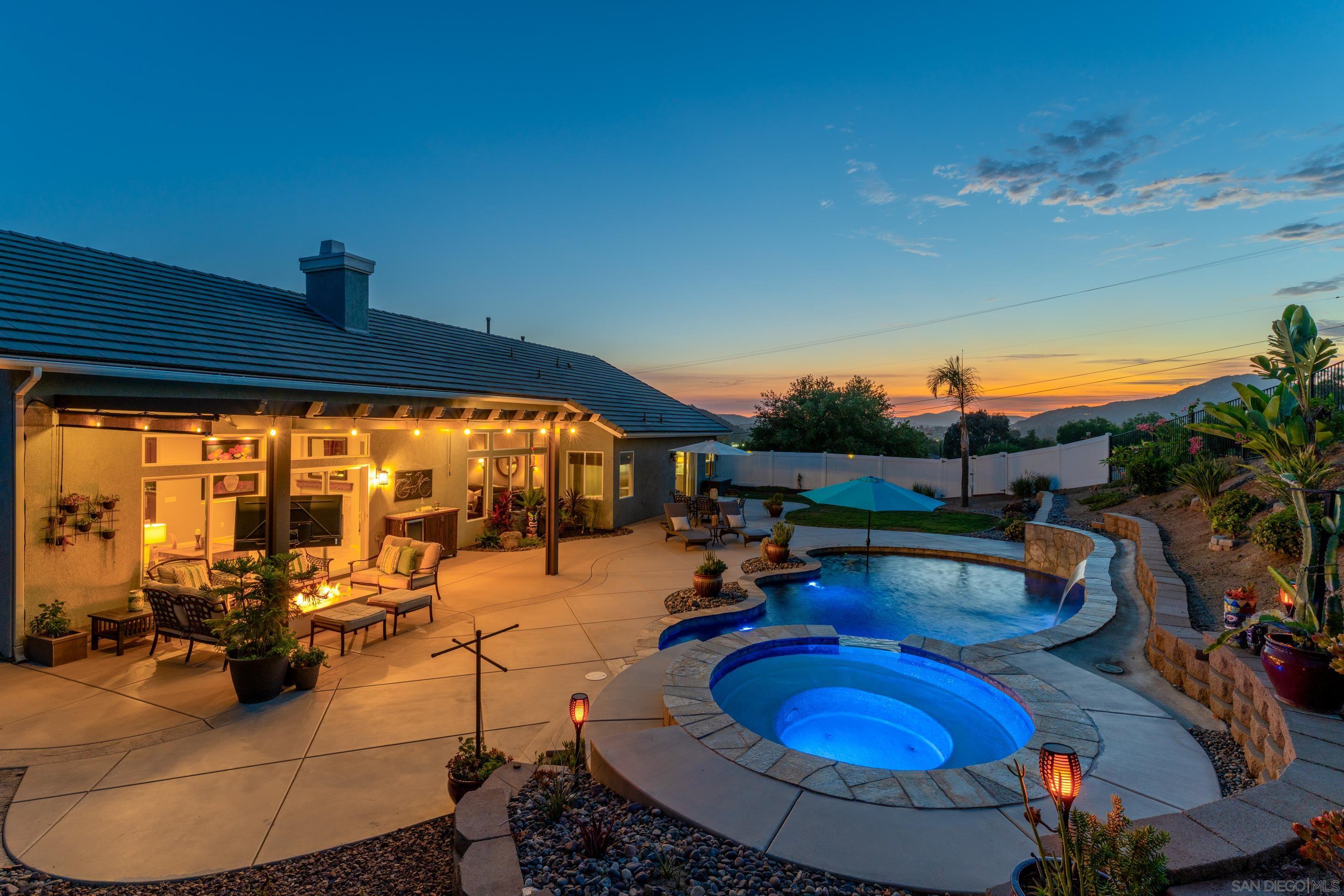 Poway, California, 92064, United States, 4 Bedrooms Bedrooms, ,3 BathroomsBathrooms,Residential,Active,1929455