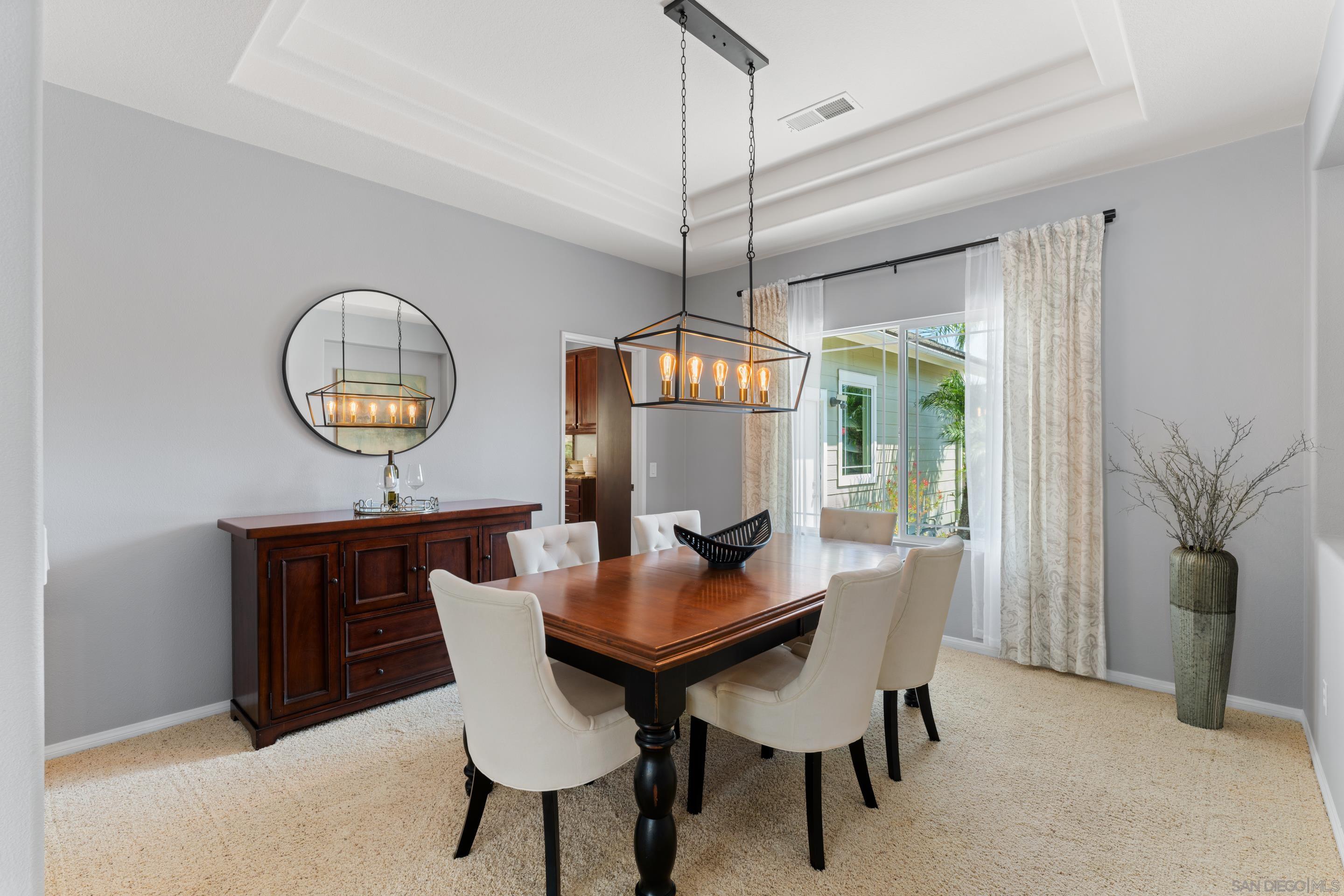 Poway, California, 92064, United States, 4 Bedrooms Bedrooms, ,3 BathroomsBathrooms,Residential,Active,1929455