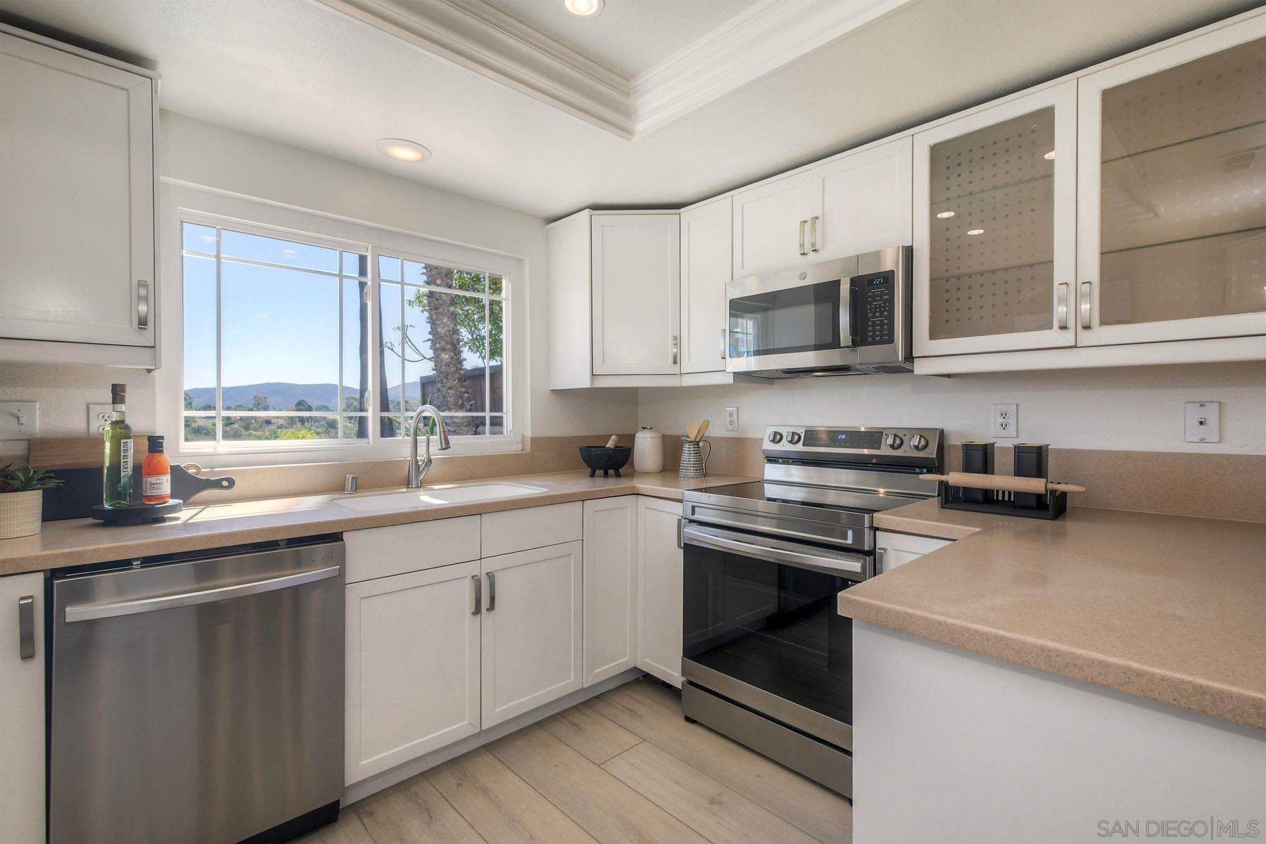 San Diego, California, 92128, United States, 3 Bedrooms Bedrooms, ,3 BathroomsBathrooms,Residential,Active,1922321