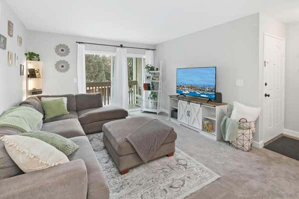 432 EDGEHILL LN UNIT 168, OCEANSIDE, CA 92054, photo 4 of 24