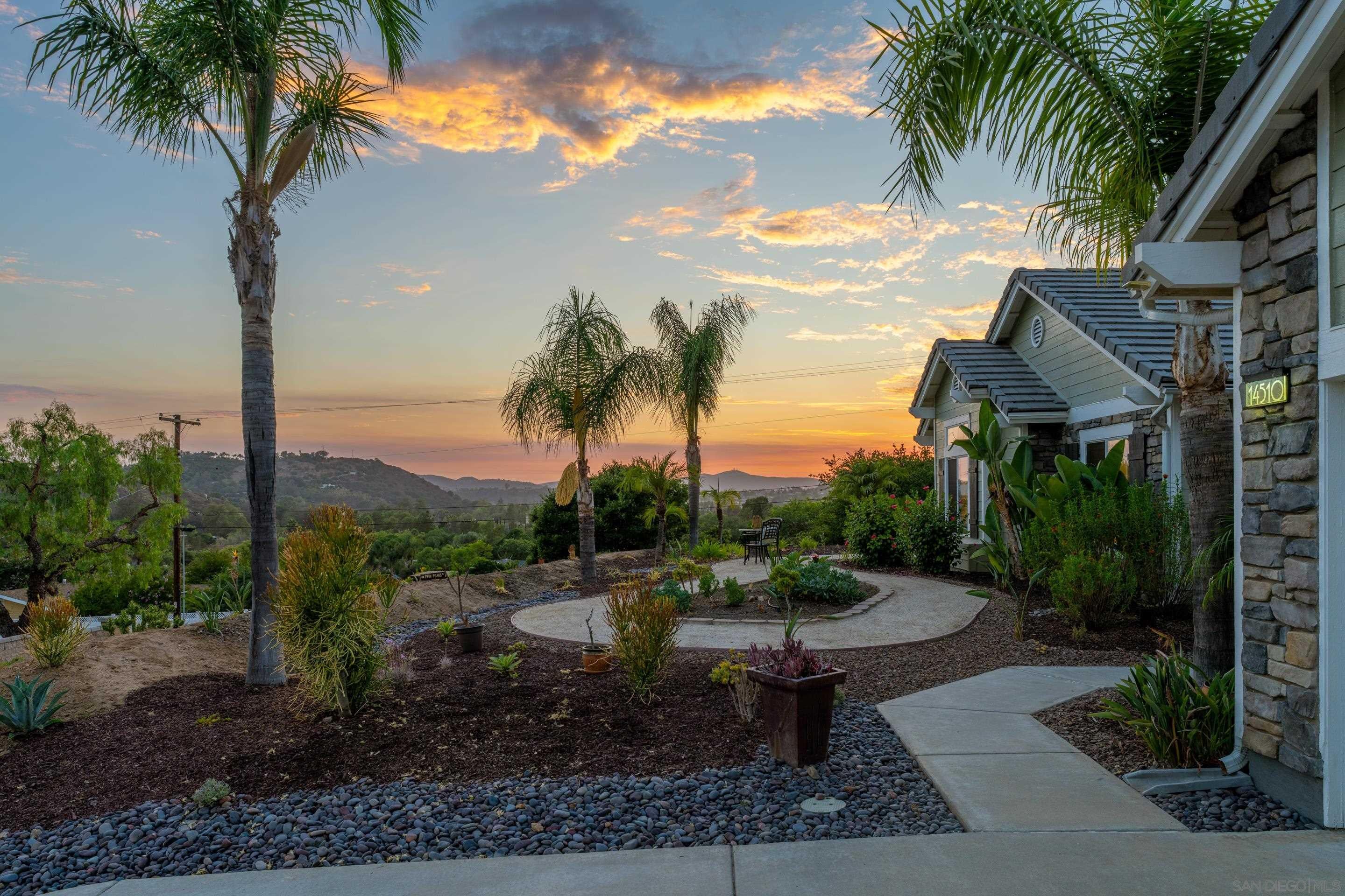 Poway, California, 92064, United States, 4 Bedrooms Bedrooms, ,3 BathroomsBathrooms,Residential,Active,1929455