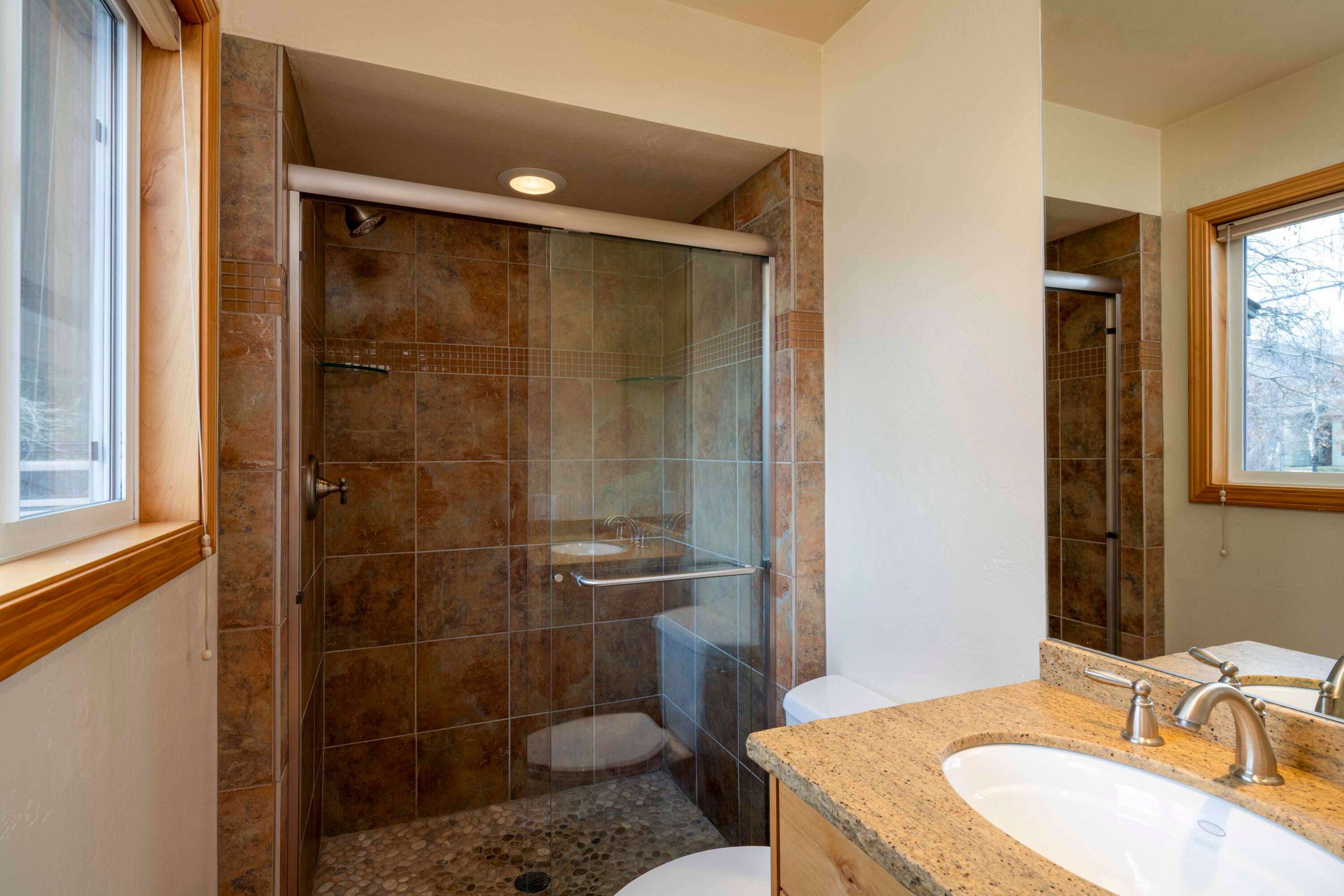 Hailey, Idaho, 83333, United States, 2 Bedrooms Bedrooms, ,2 BathroomsBathrooms,Residential,Active,2007163