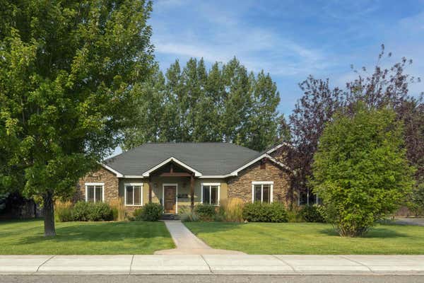 420 PINE VIEW LN, BELLEVUE, ID 83313 - Image 1