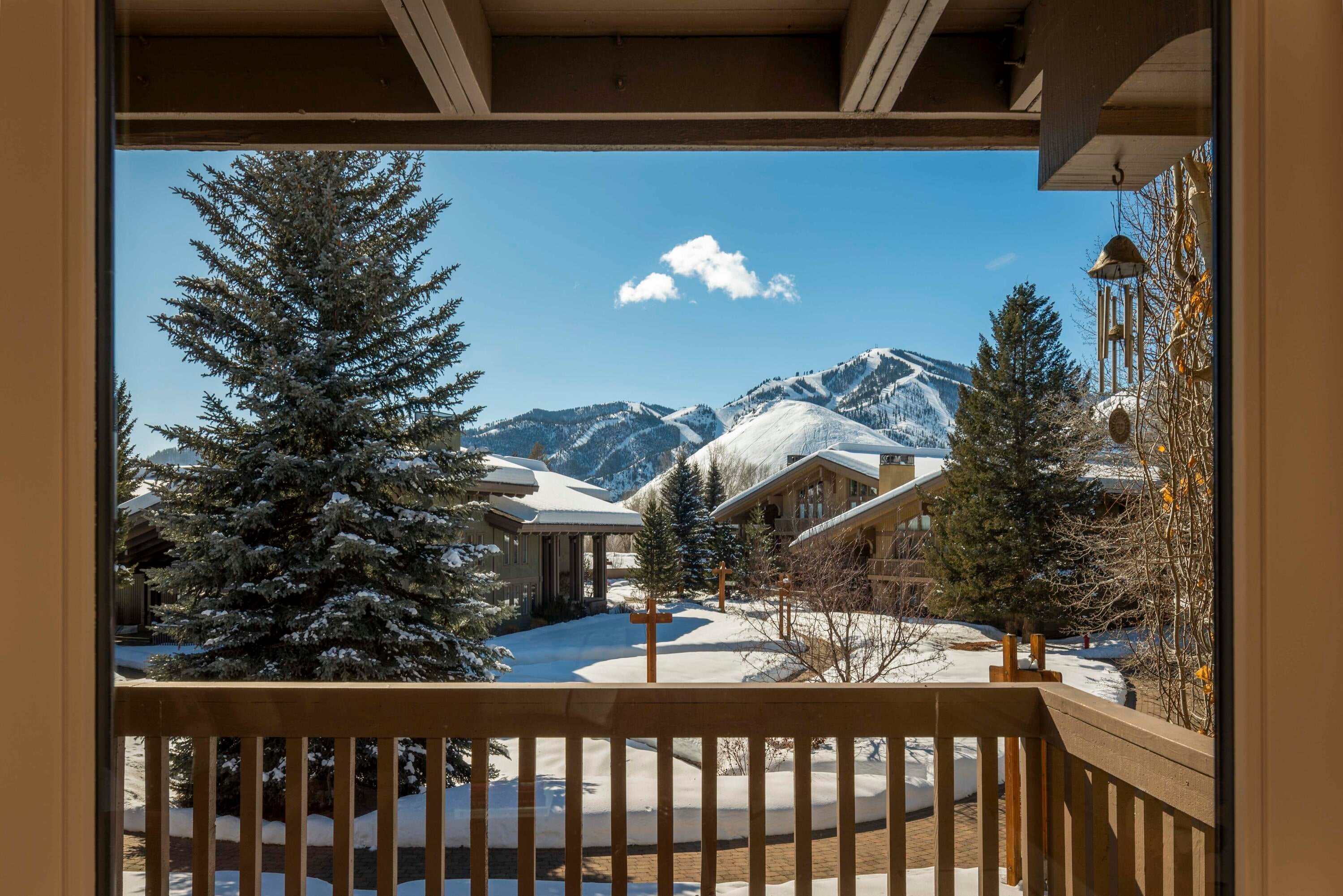 Sun Valley, Idaho, 83353, United States, 2 Bedrooms Bedrooms, ,3 BathroomsBathrooms,Residential,Active,1933876
