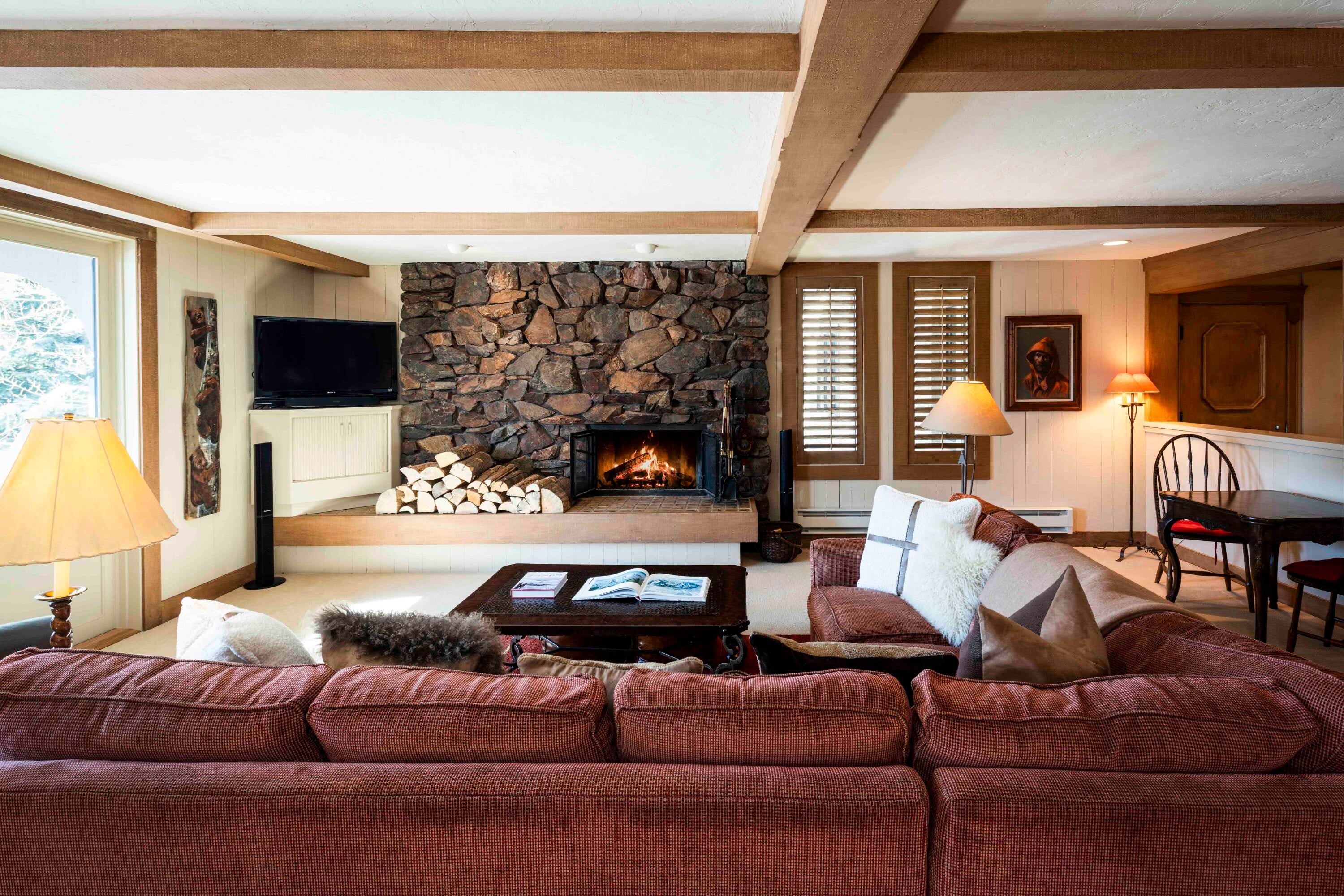 Sun Valley, Idaho, 83353, United States, 2 Bedrooms Bedrooms, ,3 BathroomsBathrooms,Residential,Active,1933876