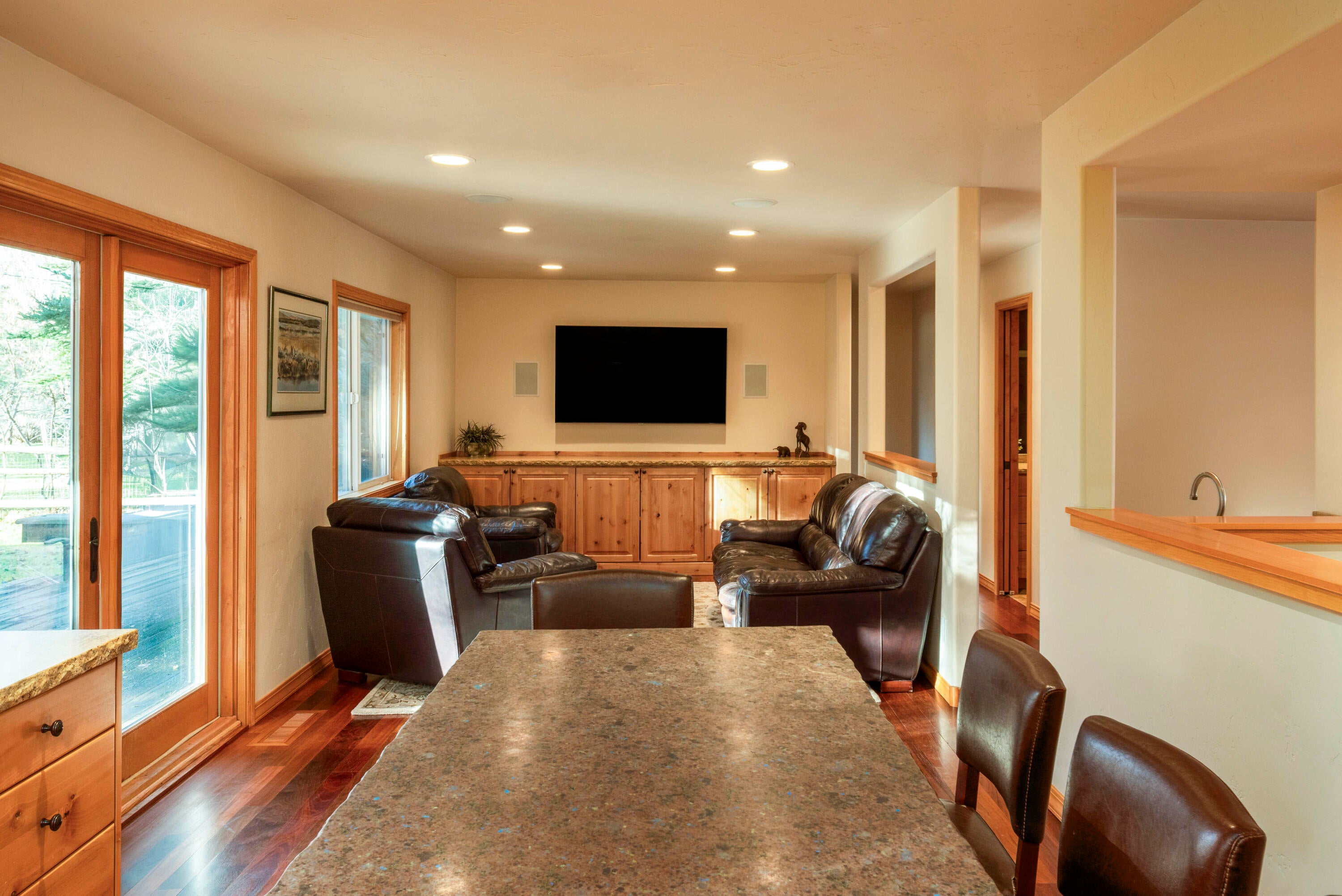 Hailey, Idaho, 83333, United States, 2 Bedrooms Bedrooms, ,2 BathroomsBathrooms,Residential,Active,2007163