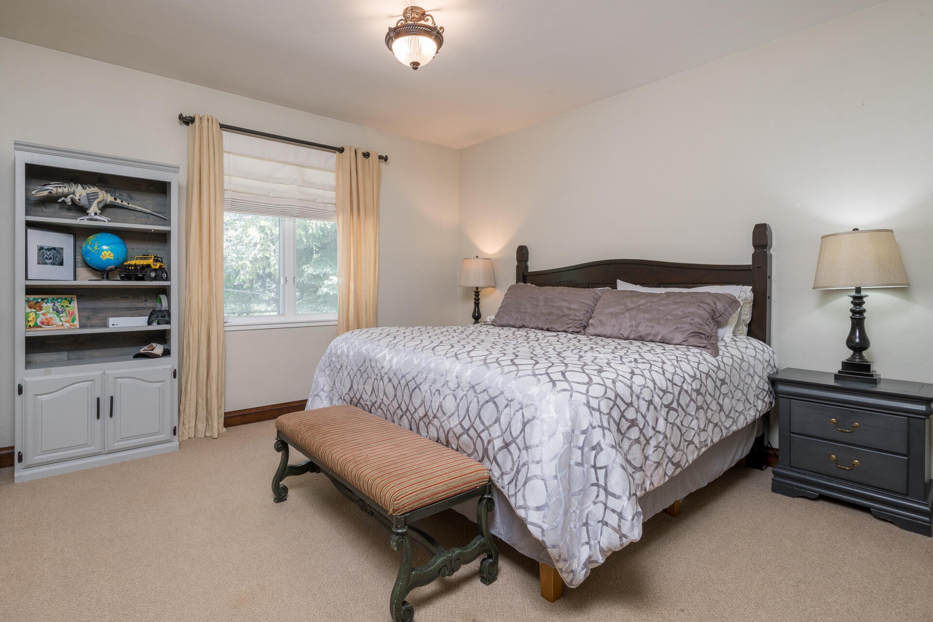 Hailey, Idaho, 83333, United States, 3 Bedrooms Bedrooms, ,3 BathroomsBathrooms,Residential,Active,1860312