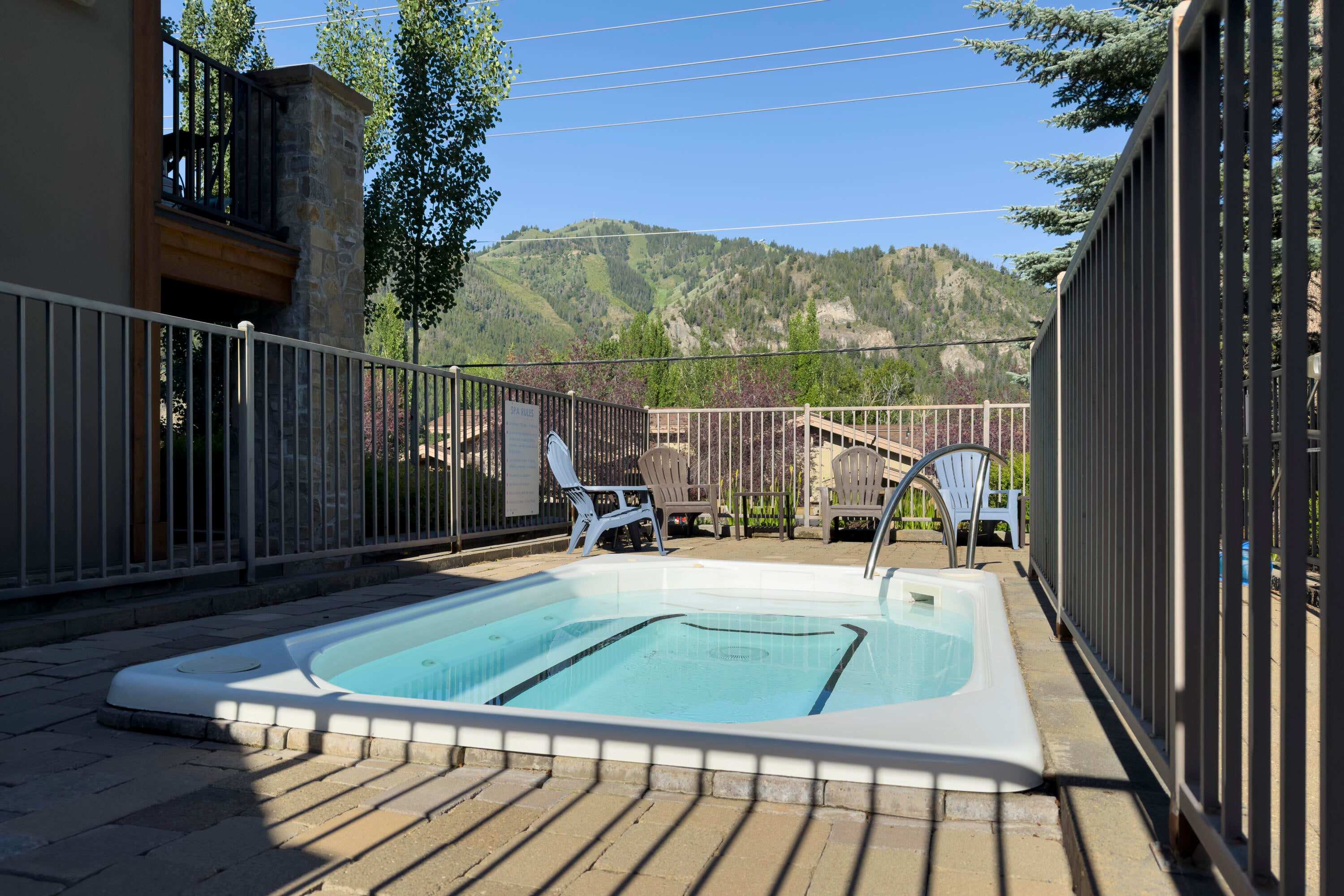 Ketchum, Idaho, 83340, United States, 4 Bedrooms Bedrooms, ,4 BathroomsBathrooms,Residential,Active,2007083