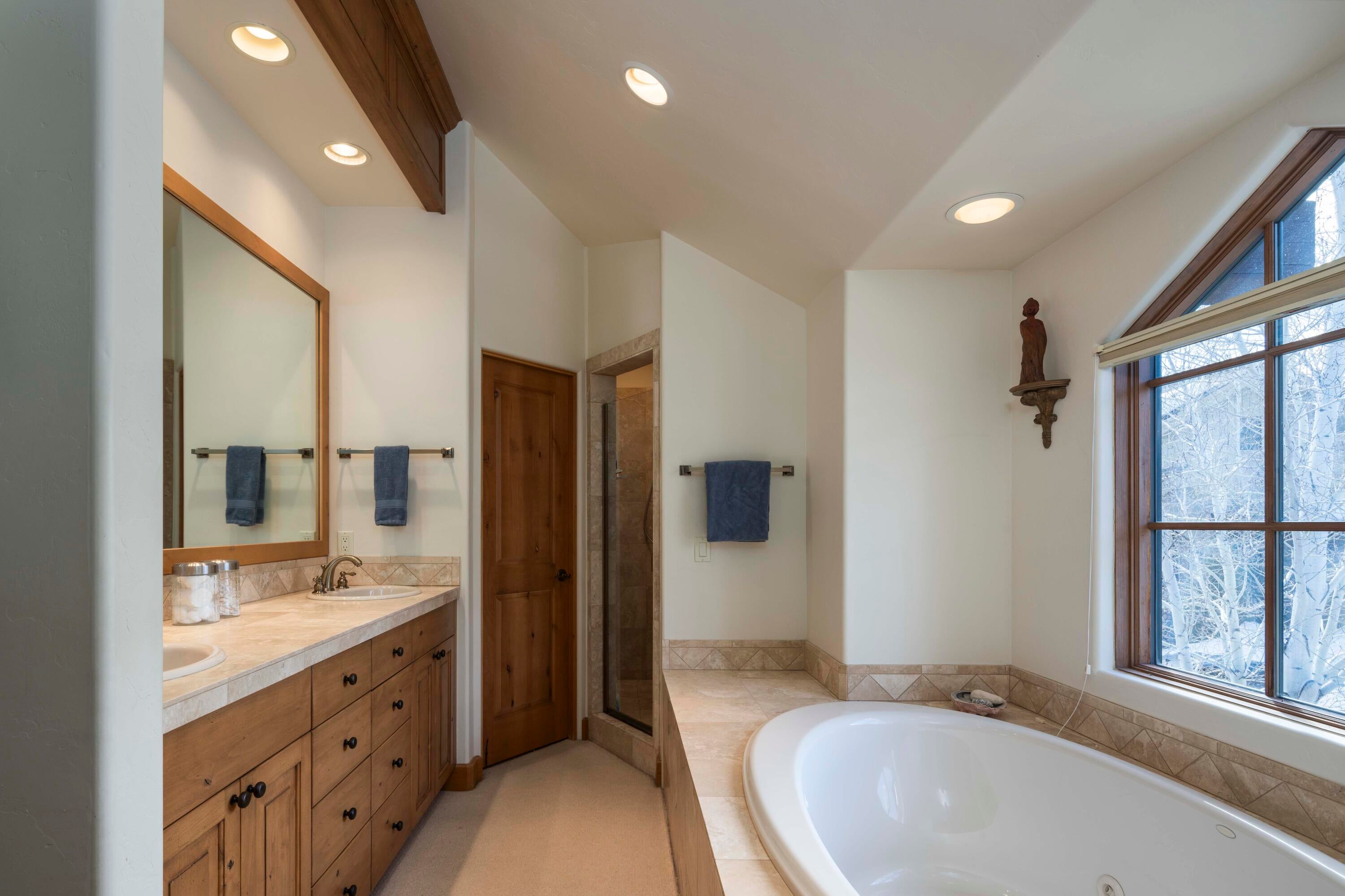 Sun Valley, Idaho, 83353, United States, 4 Bedrooms Bedrooms, ,4 BathroomsBathrooms,Residential,Active,1747320