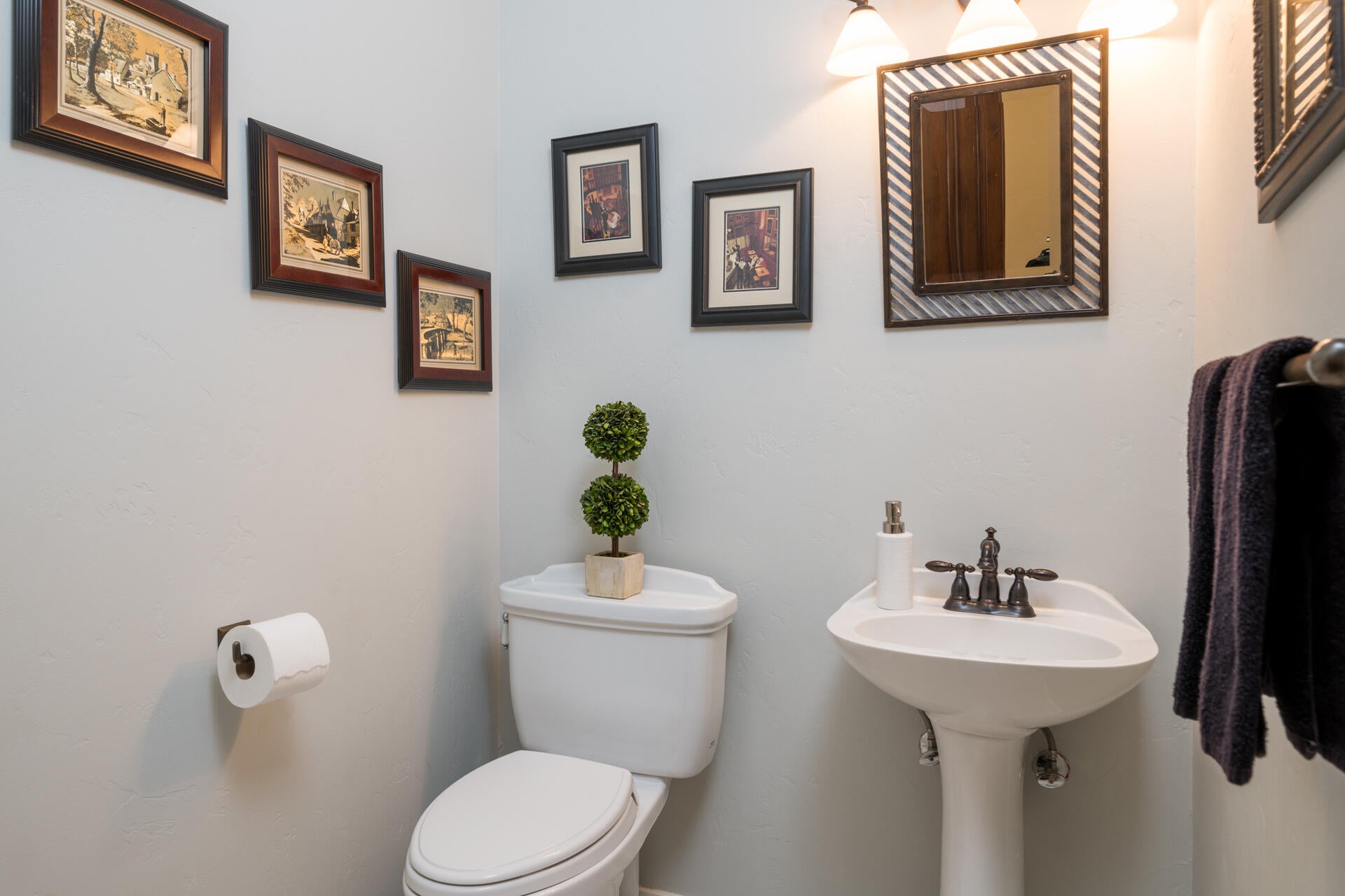 Hailey, Idaho, 83333, United States, 3 Bedrooms Bedrooms, ,3 BathroomsBathrooms,Residential,Active,1860312