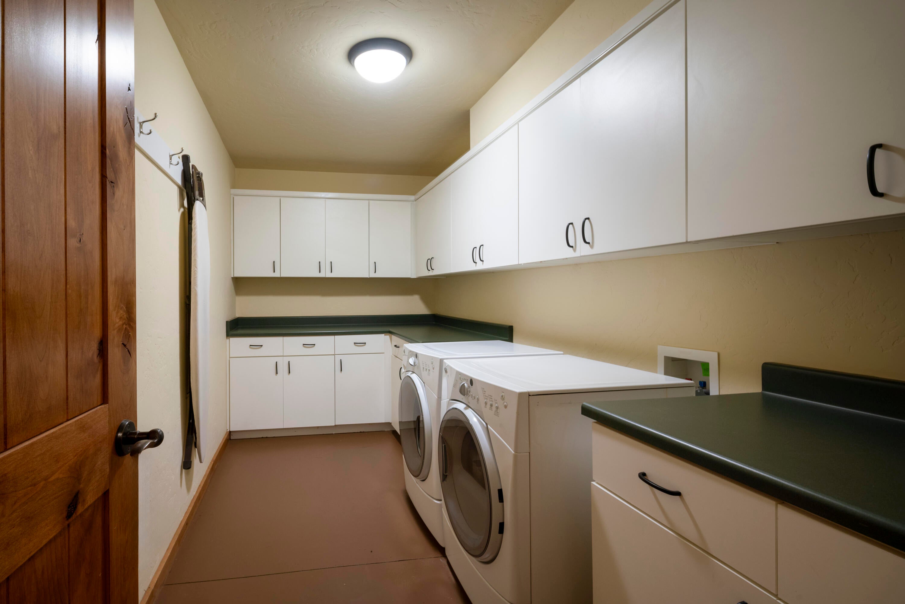 Ketchum, Idaho, 83340, United States, 4 Bedrooms Bedrooms, ,4 BathroomsBathrooms,Residential,Active,2007083