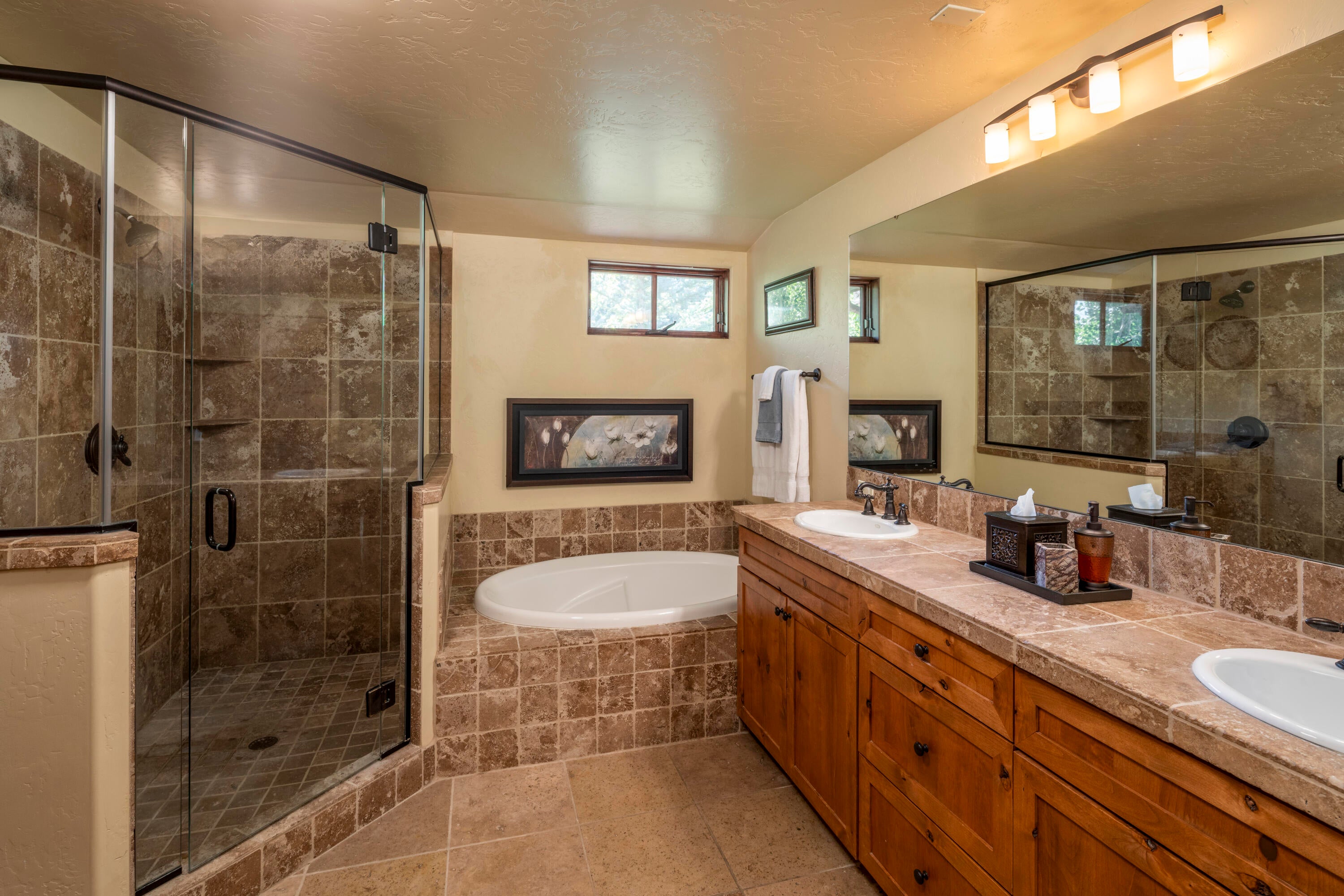 Ketchum, Idaho, 83340, United States, 4 Bedrooms Bedrooms, ,4 BathroomsBathrooms,Residential,Active,2007083