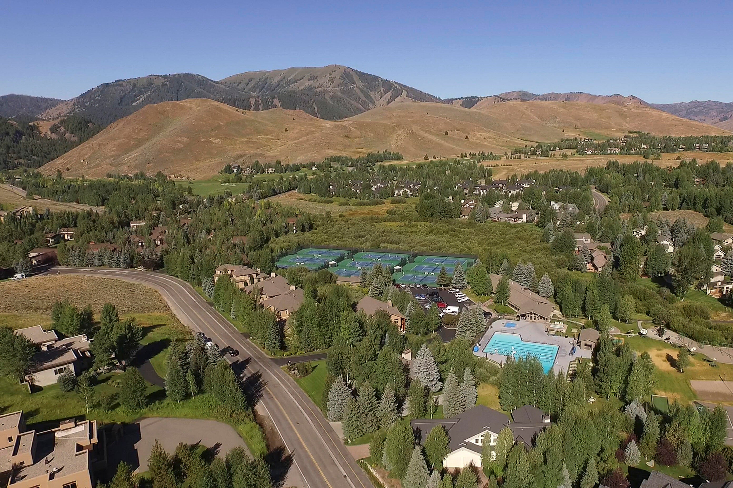 Sun Valley, Idaho, 83353, United States, 4 Bedrooms Bedrooms, ,5 BathroomsBathrooms,Residential,Active,1824570
