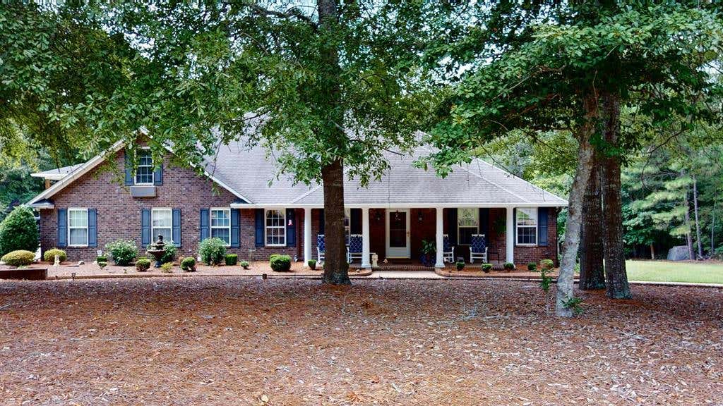 1570 BARNWELL DR, SUMTER, SC 29154, photo 1 of 84