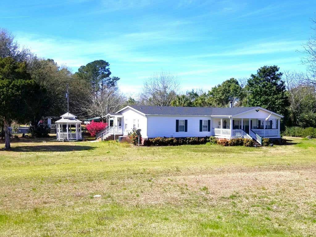 202 BACKFOURTY RD, ELLOREE, SC 29047, photo 1 of 68