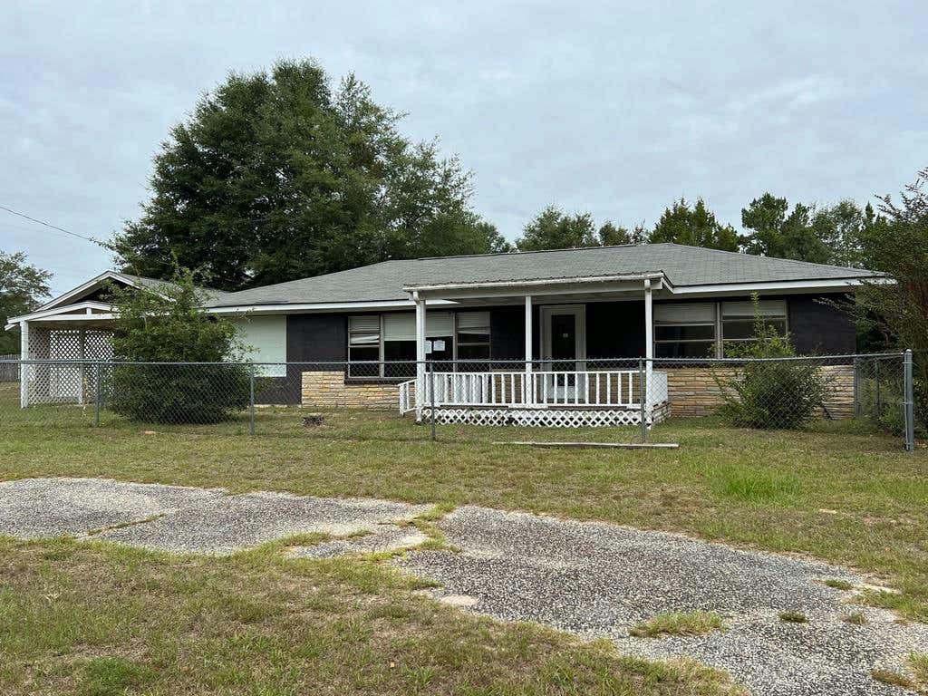 2103 HIGHWAY 134 E, DALEVILLE, AL 36322, photo 1 of 9