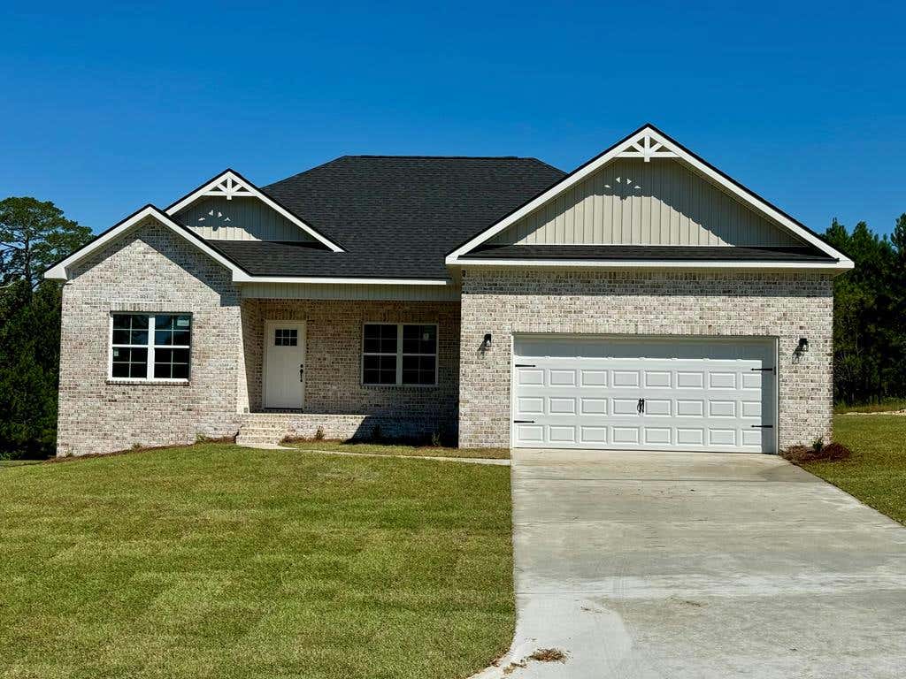 386 SPRUCE LN, OZARK, AL 36360, photo 1 of 23