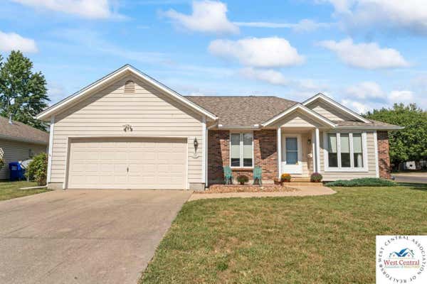 2200 W 2ND ST, SEDALIA, MO 65301 - Image 1