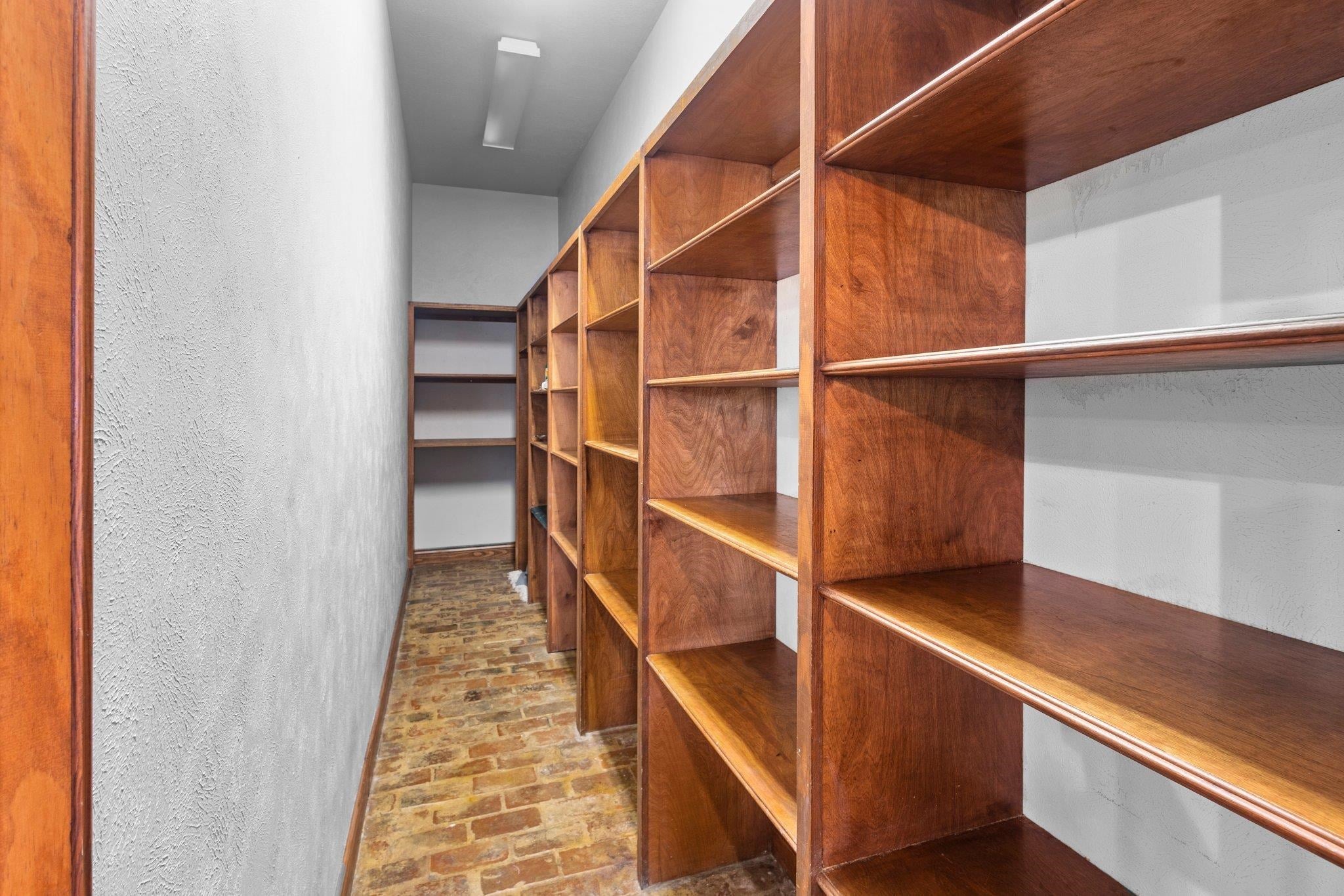 Winnie, Texas, 77665, United States, 3 Bedrooms Bedrooms, ,4 BathroomsBathrooms,Residential,Active,1963426