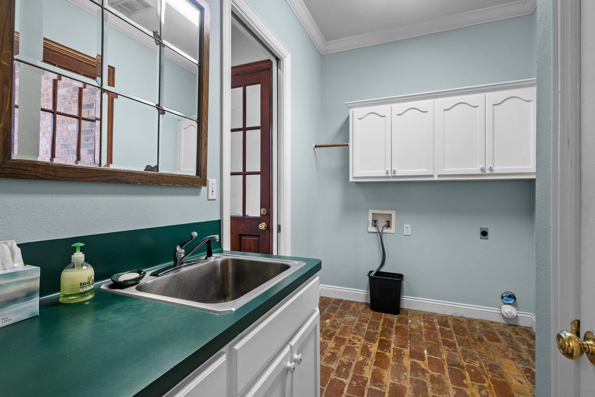 Winnie, Texas, 77665, United States, 3 Bedrooms Bedrooms, ,4 BathroomsBathrooms,Residential,Active,1963426