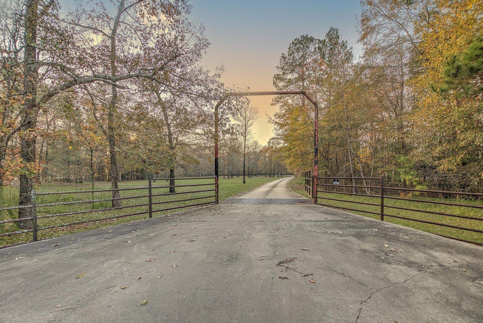 Liberty, Texas, 77575, United States, 7 Bedrooms Bedrooms, ,5 BathroomsBathrooms,Residential,Active,2007217