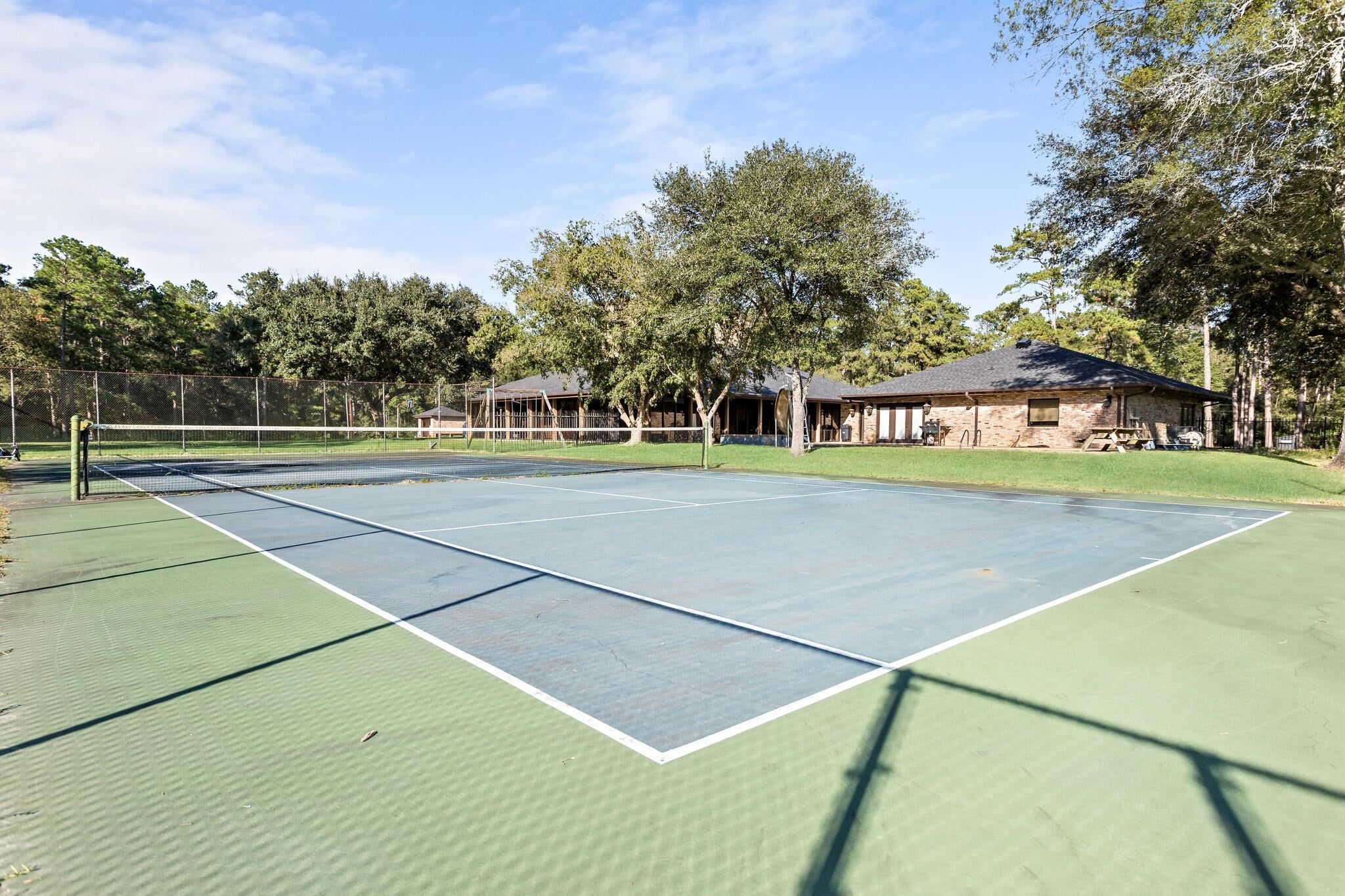 Sour Lake, Texas, 77659, United States, 5 Bedrooms Bedrooms, ,5 BathroomsBathrooms,Residential,Active,1962173