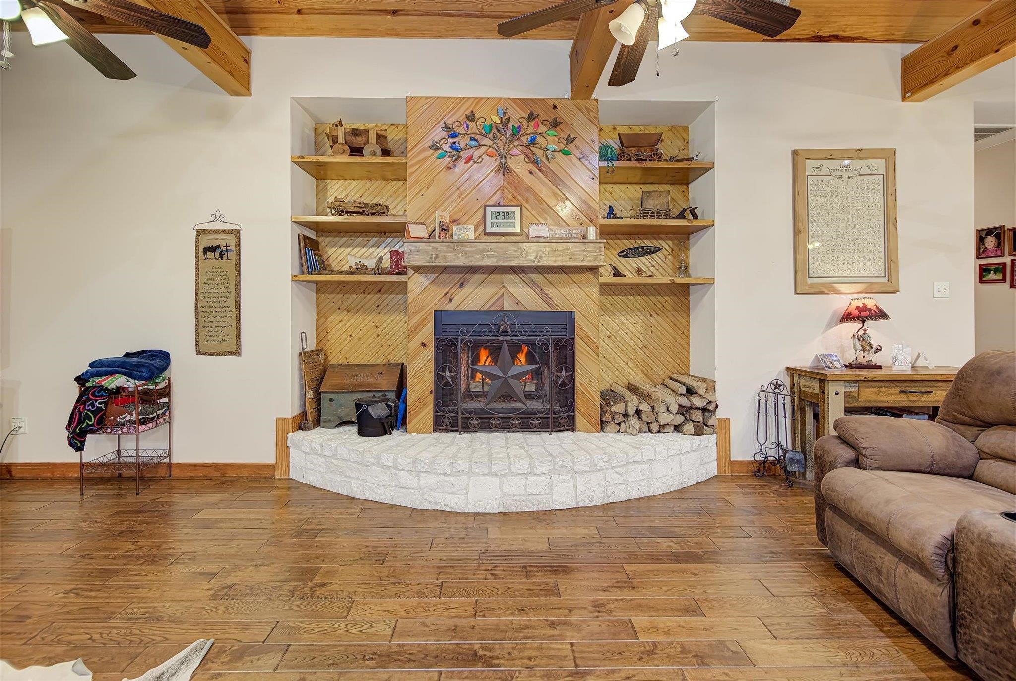 Liberty, Texas, 77575, United States, 7 Bedrooms Bedrooms, ,5 BathroomsBathrooms,Residential,Active,2007217