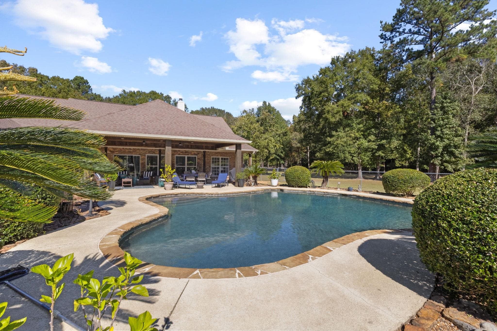 Lumberton, Texas, 77657, United States, 3 Bedrooms Bedrooms, ,4 BathroomsBathrooms,Residential,Active,1990639