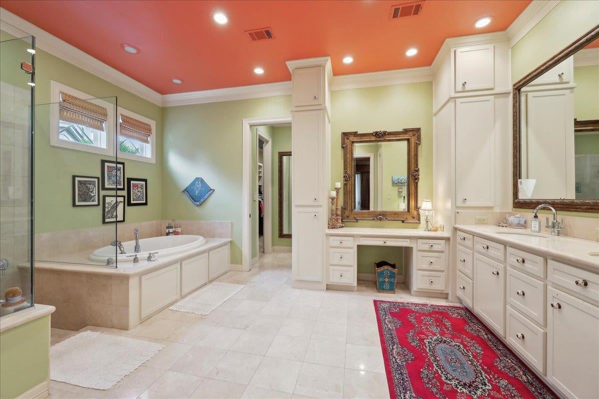 Beaumont, Texas, 77706, United States, 5 Bedrooms Bedrooms, ,6 BathroomsBathrooms,Residential,Active,1798219